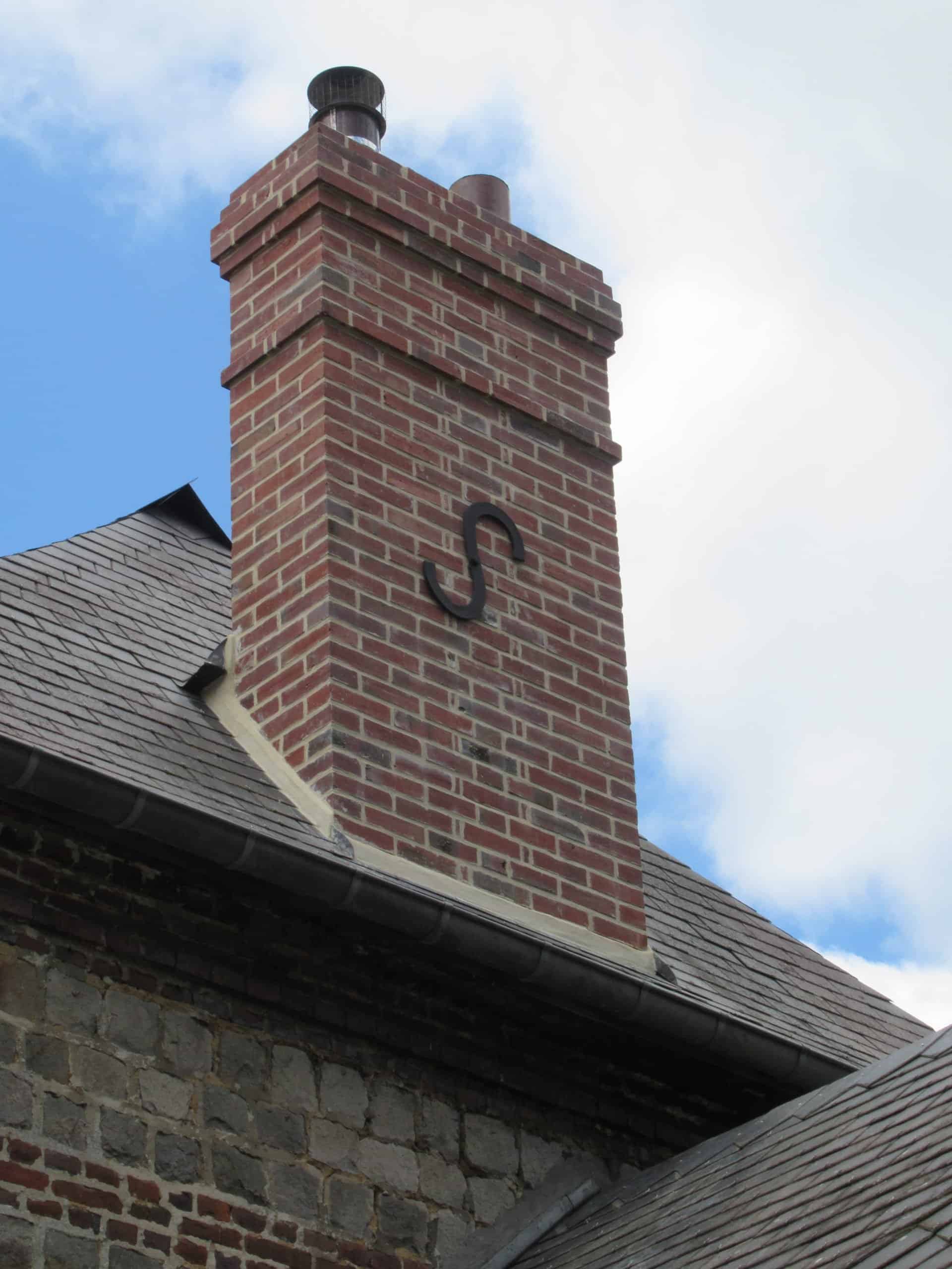 souche-cheminee-brique-reparation-renovation-jointement